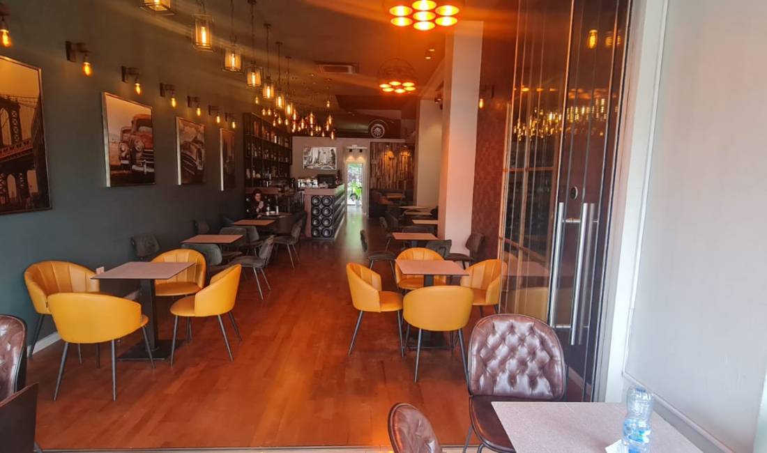 Jepet me Qera Bar-Kafe!