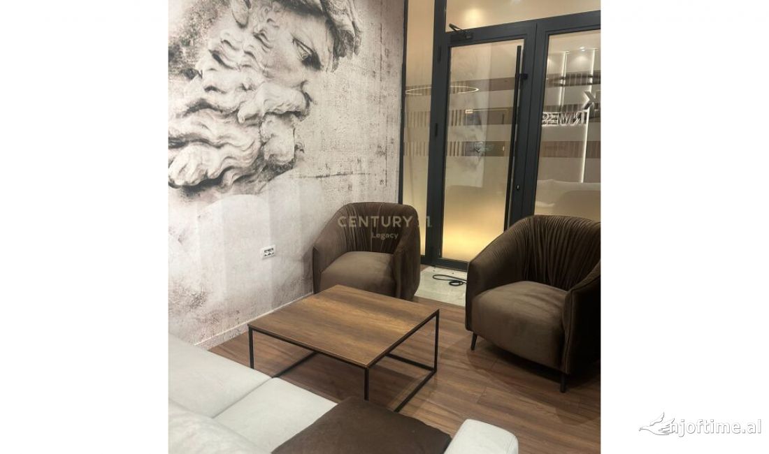 Zyre me Qira ne Bulevardi i Ri , Hipoteka 650 Euro /Muaj