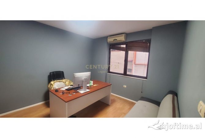 AMBIENT ZYRASH PER QIRA NE ZONEN E ISH BLLOKUT ! 1,200 Euro /Muaj