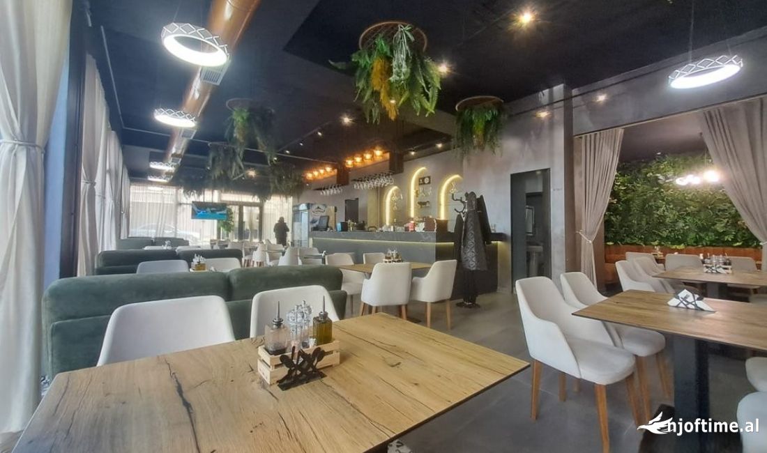 Bar / Restaurant per shitje prane Oxhakut 75,000 Euro