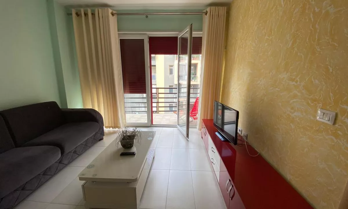 Shtepi me qera Apartament ne Tirane, 2+1, Mobilimi E mobiluar, Pagesa 550  Euro.