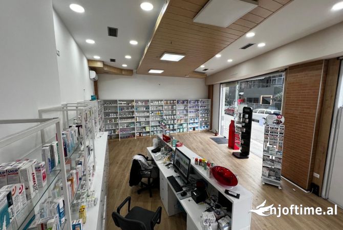 Ambjent biznesi per qera tek Komuna Parisit!