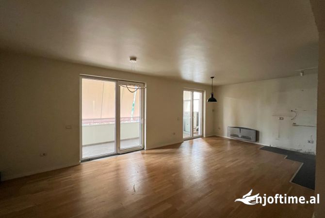 Zyre per qira tek shkolla Petro Nini ne Bllok!