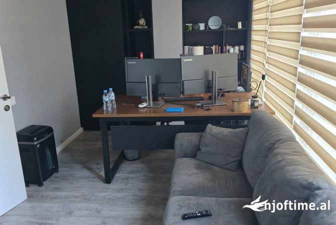 🍪🥛  ZYRË ME QIRA, 📌SQUARE 21  🥛🍪    