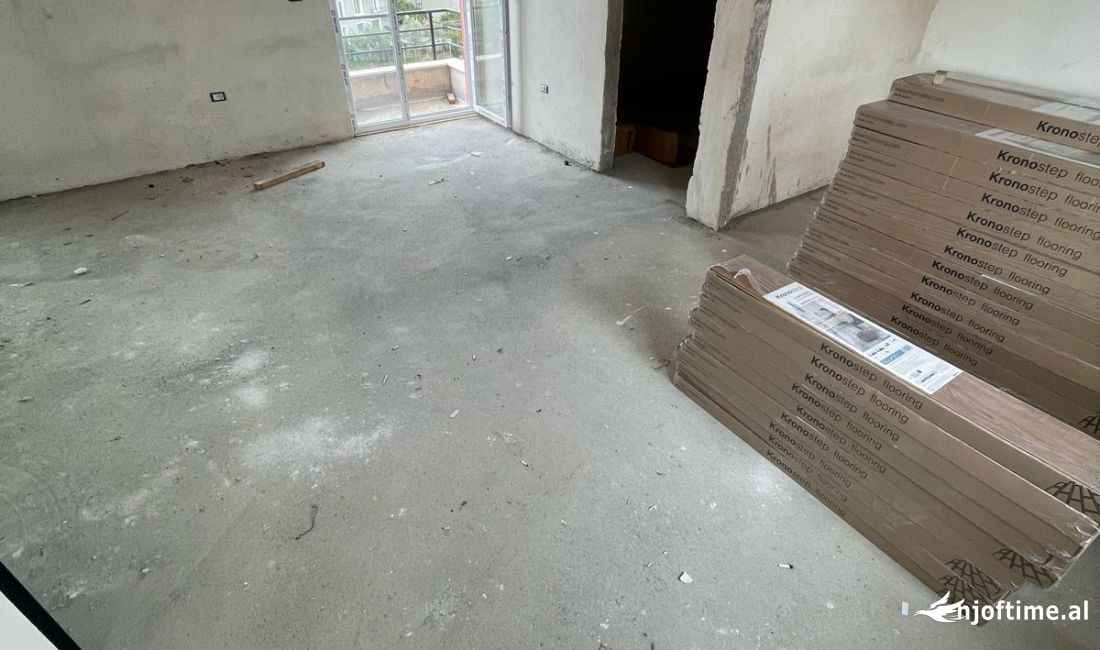 Shtepi ne shitje Apartament ne Tirane, 2+1, Mobilimi E mobiluar, Pagesa 102,000  Euro.