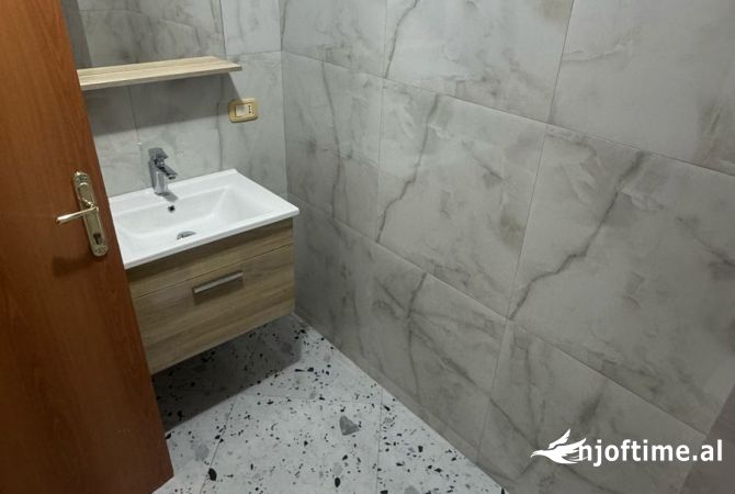 Apartment for rent in Tirana 3+1, Emty