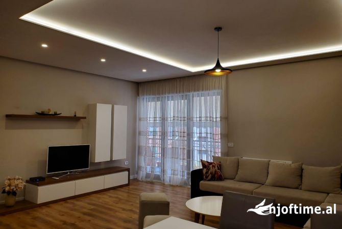 Shtepi me qera Apartament ne Tirane, 2+1, Mobilimi E mobiluar, Pagesa 1,150  Euro.