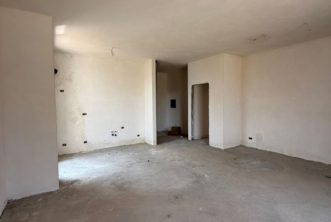 House for Sale Luxury villas in Tirana, 2+1, Furniture Emty, Payment 288,160  Euro.
