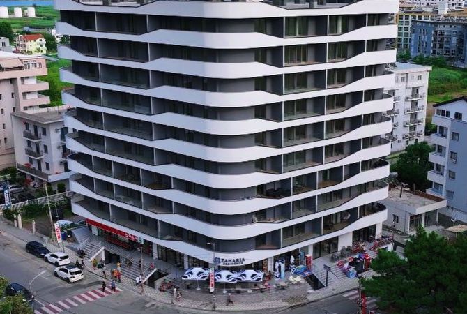 Shtepi ne shitje Apartament ne Lezhe, 2+1, Mobilimi Bosh, pa mobiluar, Pagesa 170,000  Euro.