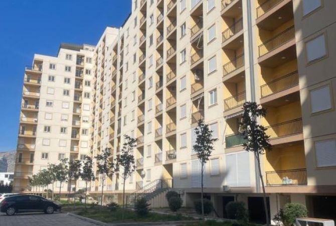 Shtepi ne shitje Apartament ne Lezhe, 1+1, Mobilimi Bosh, pa mobiluar, Pagesa 69,000  Euro.