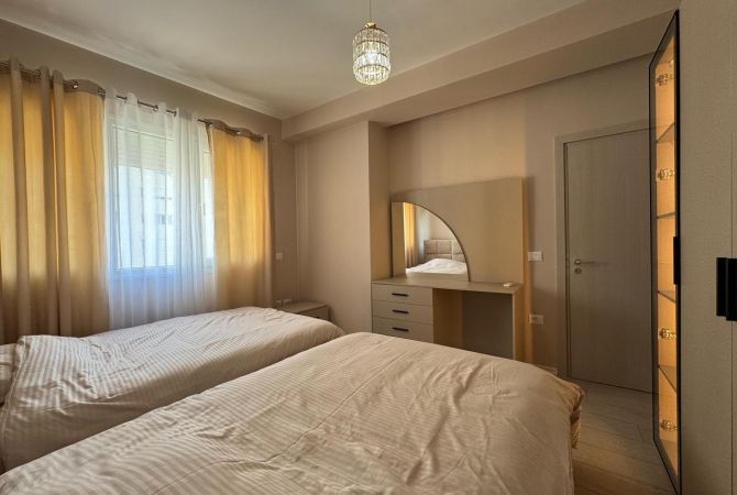 Shtepi me qera Apartament ne Tirane, 2+1, Mobilimi E mobiluar, Pagesa 699  Euro.