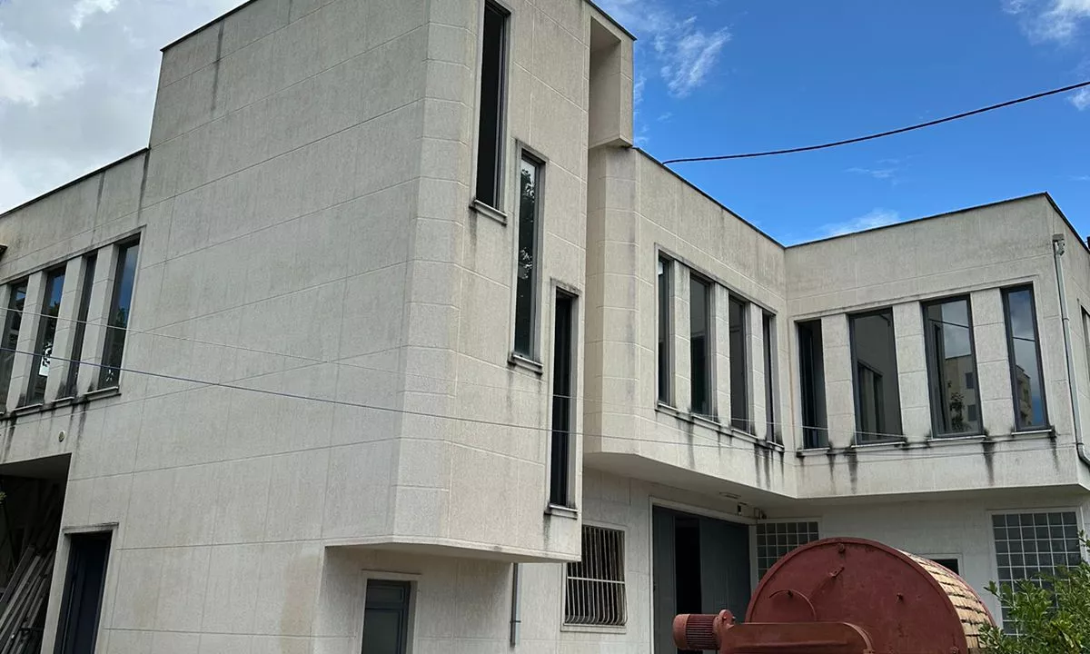 Shitet Godine 2-Kateshe  Aktive ne Durres – Prane Ures se Dajlanit