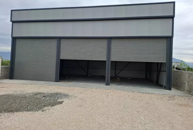 Business Property for Rent 4+1 in Tirana - 1,000 Euro