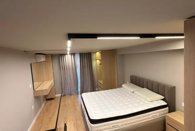 Shtepi ne shitje Apartament ne Tirane, 1+1, Mobilimi E mobiluar, Pagesa 122,000  Euro.