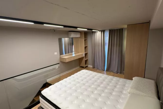 Shtepi ne shitje Apartament ne Tirane, 1+1, Mobilimi E mobiluar, Pagesa 122,000  Euro.