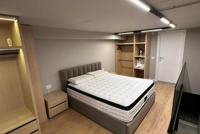 Shtepi ne shitje Apartament ne Tirane, 1+1, Mobilimi E mobiluar, Pagesa 122,000  Euro.