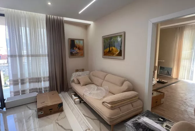 🏡 Qira – Apartament 2+1 Luksoz në Rezidencën Mine Peza 