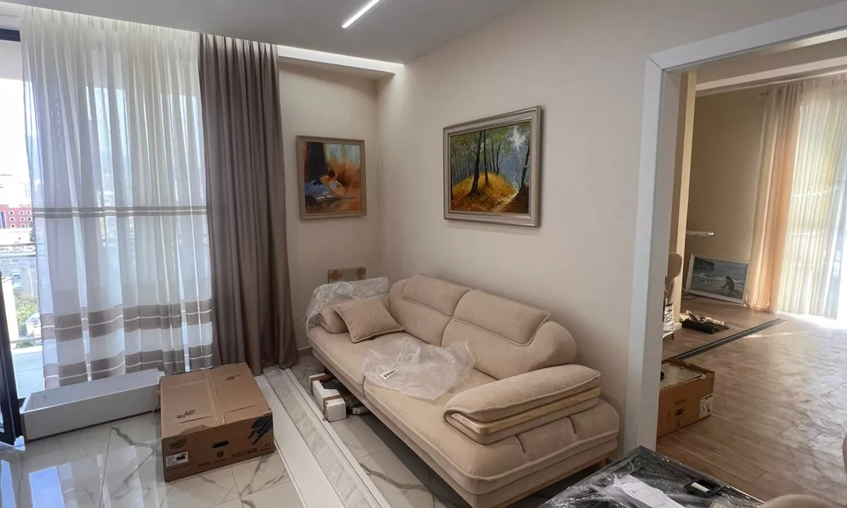 Shtepi me qera Apartament ne Tirane, 2+1, Mobilimi E mobiluar, Pagesa 899  Euro.