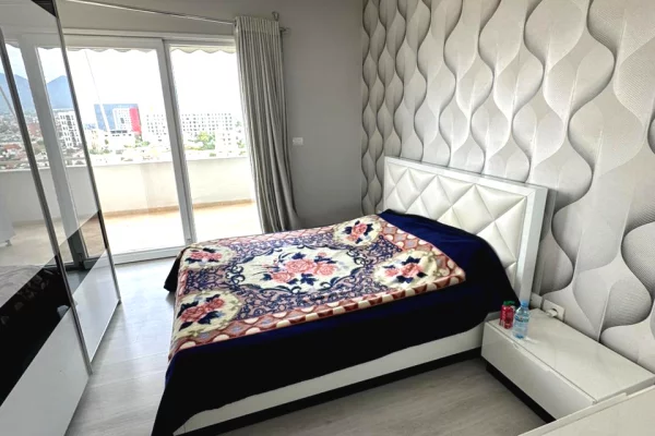 Shtepi ne shitje Apartament ne Tirane, 2+1, Mobilimi E mobiluar, Pagesa 150,000  Euro.
