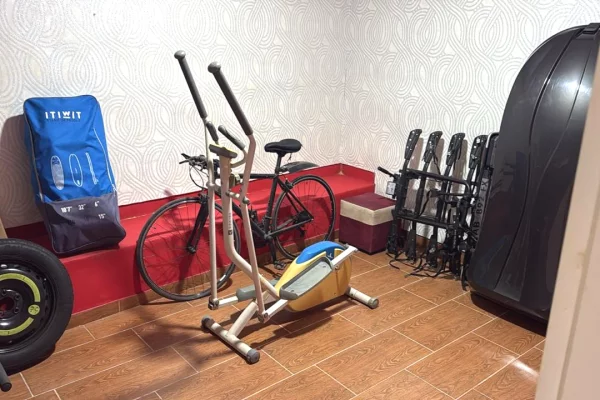 Business Property for Rent 3+1 in Tirana - 599 Euro