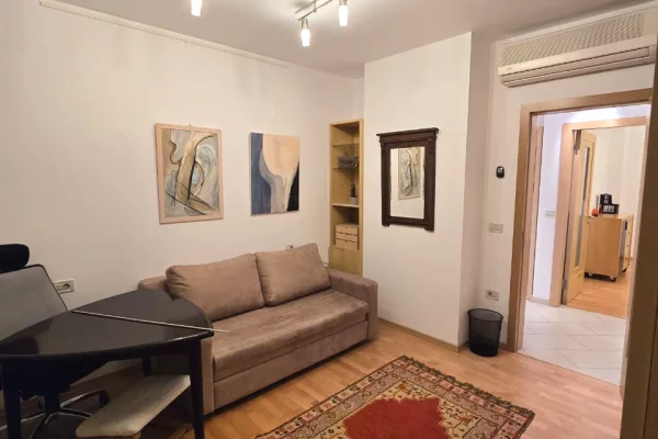 🏢 Zyre jepet me qira – 2+1 + 2 tualete 