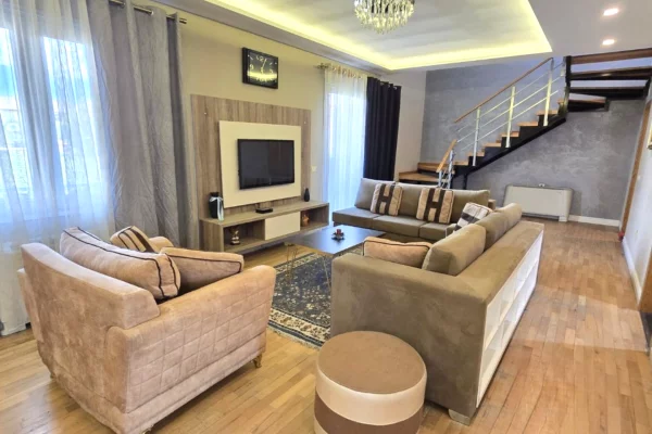 Luxury villas for rent in Tirana 3+1, Furnished