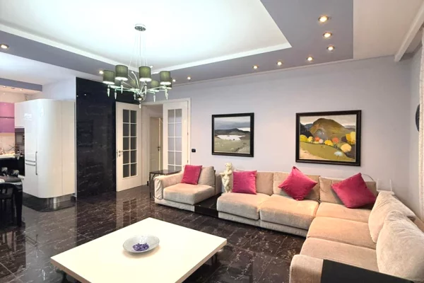 House for Rent 3+1 in Tirana - 1,350 Euro