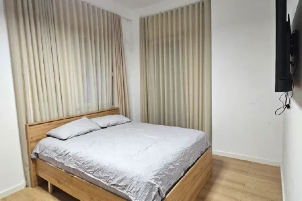 Shtepi me qera Vila Luksoze ne Tirane, 3+1, Mobilimi E mobiluar, Pagesa 2,500  Euro.