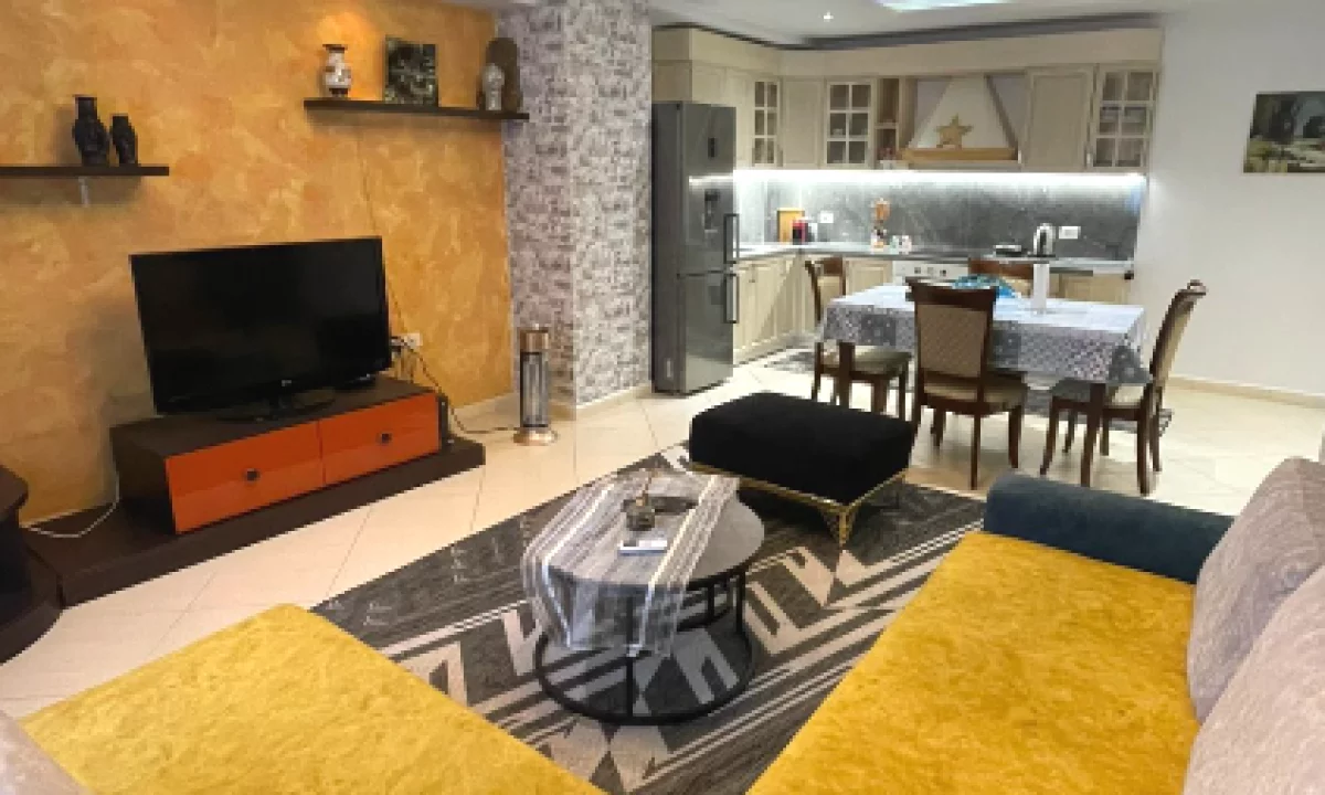 Shtepi me qera Apartament ne Tirane, 2+1, Mobilimi E mobiluar, Pagesa 1,000  Euro.