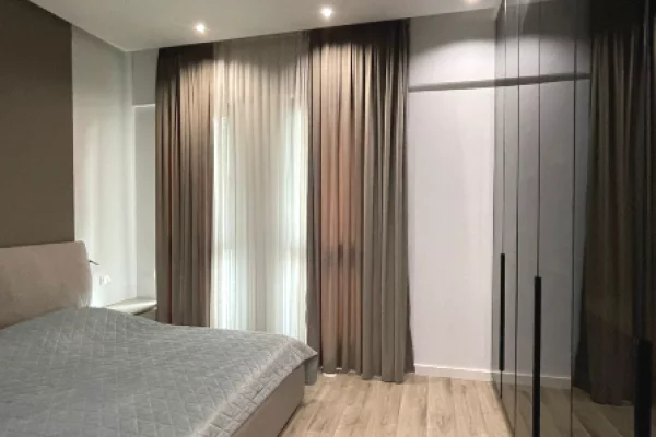 Shtepi me qera Apartament ne Tirane, 2+1, Mobilimi Bosh, pa mobiluar, Pagesa 850  Euro.