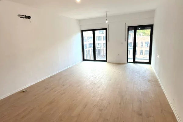 Shtepi ne shitje Apartament ne Tirane, 1+1, Mobilimi Bosh, pa mobiluar, Pagesa 147,366  Euro.
