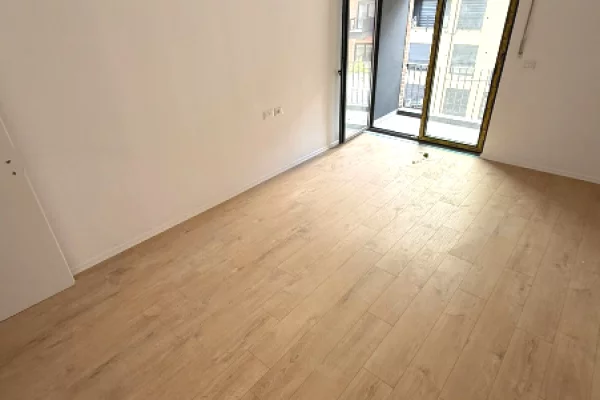 Shtepi ne shitje Apartament ne Tirane, 1+1, Mobilimi Bosh, pa mobiluar, Pagesa 147,366  Euro.