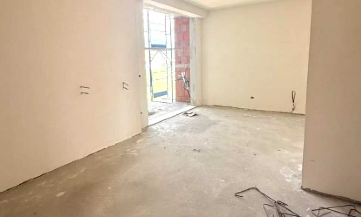 Shtepi ne shitje Apartament ne Tirane, 2+1, Mobilimi Bosh, pa mobiluar, Pagesa 241,500  Euro.