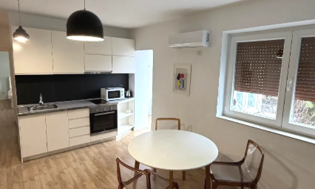 Shtepi me qera Apartament ne Tirane, 1+1, Mobilimi E mobiluar, Pagesa 62,000  Leke.