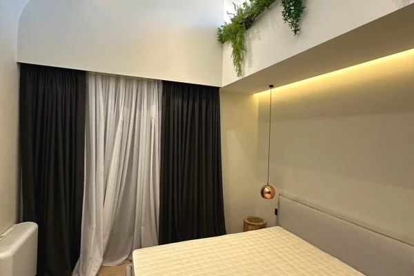 Shtepi me qera Apartament ne Tirane, 3+1, Mobilimi E mobiluar, Pagesa 1,800  Euro.