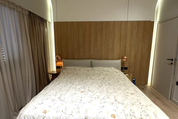 Shtepi me qera Apartament ne Tirane, 3+1, Mobilimi E mobiluar, Pagesa 1,800  Euro.