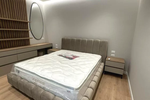 Shtepi me qera Vila Luksoze ne Tirane, 3+1, Mobilimi E mobiluar, Pagesa 4,500  Euro.