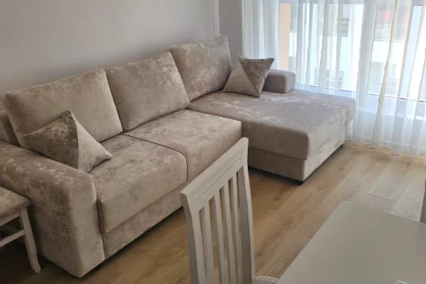 Shtepi me qera Apartament ne Tirane, 1+1, Mobilimi E mobiluar, Pagesa 400  Euro.
