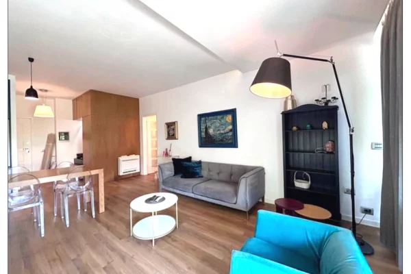 Shtepi me qera 2+1 ne Tirane - 999 Euro