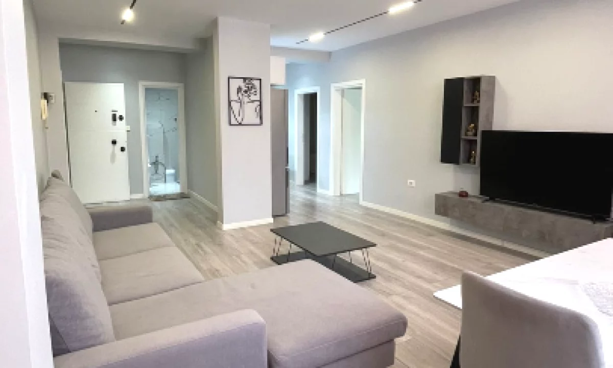 Shtepi me qera Apartament ne Tirane, 2+1, Mobilimi E mobiluar, Pagesa 85,000  Leke.