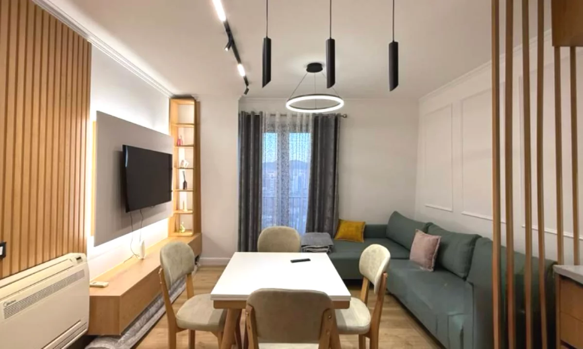 Shtepi me qera Apartament ne Tirane, 1+1, Mobilimi E mobiluar, Pagesa 800  Euro.