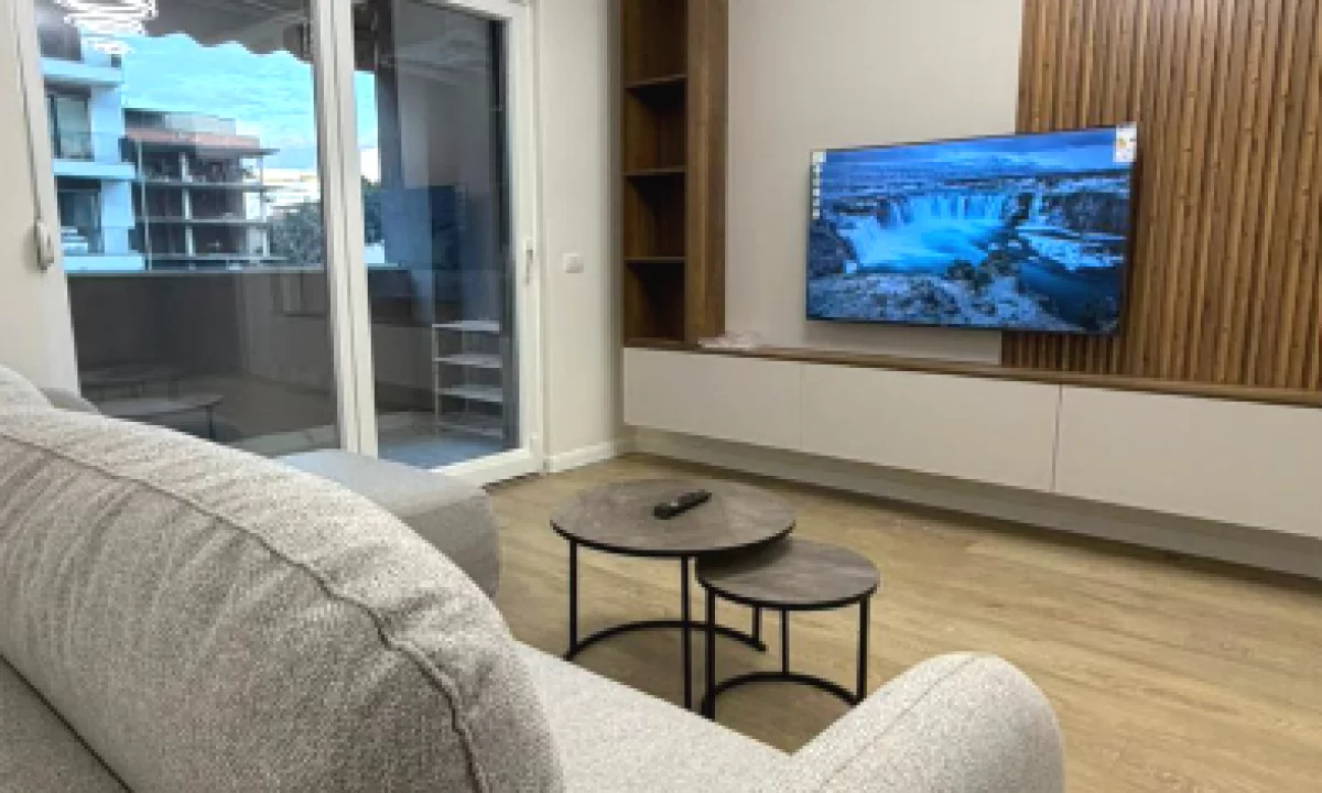 Shtepi me qera Apartament ne Tirane, 1+1, Mobilimi E mobiluar, Pagesa 800  Euro.