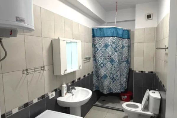 Shtepi me qera Apartament ne Tirane, 2+1, Mobilimi E mobiluar, Pagesa 60,000  Leke.