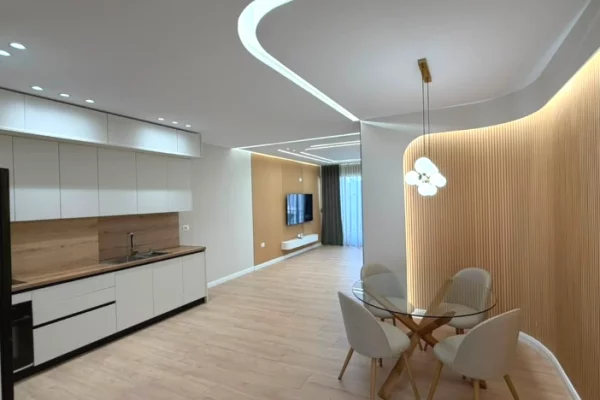 Shtepi ne shitje Apartament ne Tirane, 3+1, Mobilimi E mobiluar, Pagesa 17,100,000  Leke.