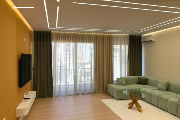 Shtepi ne shitje Apartament ne Tirane, 3+1, Mobilimi E mobiluar, Pagesa 17,100,000  Leke.
