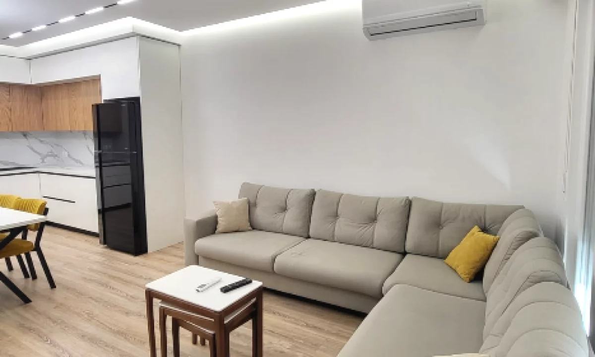 Shtepi ne shitje Apartament ne Tirane, 2+1, Mobilimi E mobiluar, Pagesa 255,000  Euro.