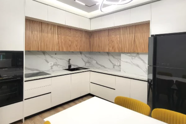 Shtepi ne shitje Apartament ne Tirane, 2+1, Mobilimi E mobiluar, Pagesa 255,000  Euro.