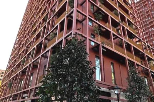 Ambient biznesi me qera 3+1 ne Tirane - 250,000 Leke