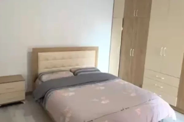 Shtepi ne shitje Apartament ne Tirane, 2+1, Mobilimi E mobiluar, Pagesa 16,500,000  Leke.