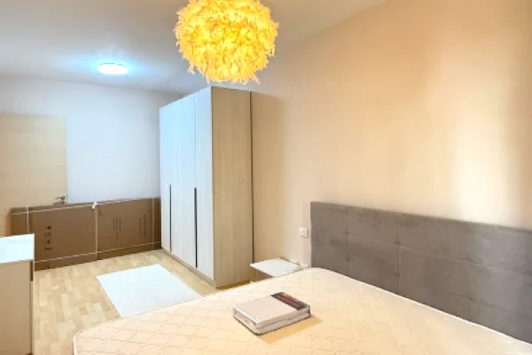 Shtepi me qera Apartament ne Tirane, 2+1, Mobilimi E mobiluar, Pagesa 72,000  Leke.